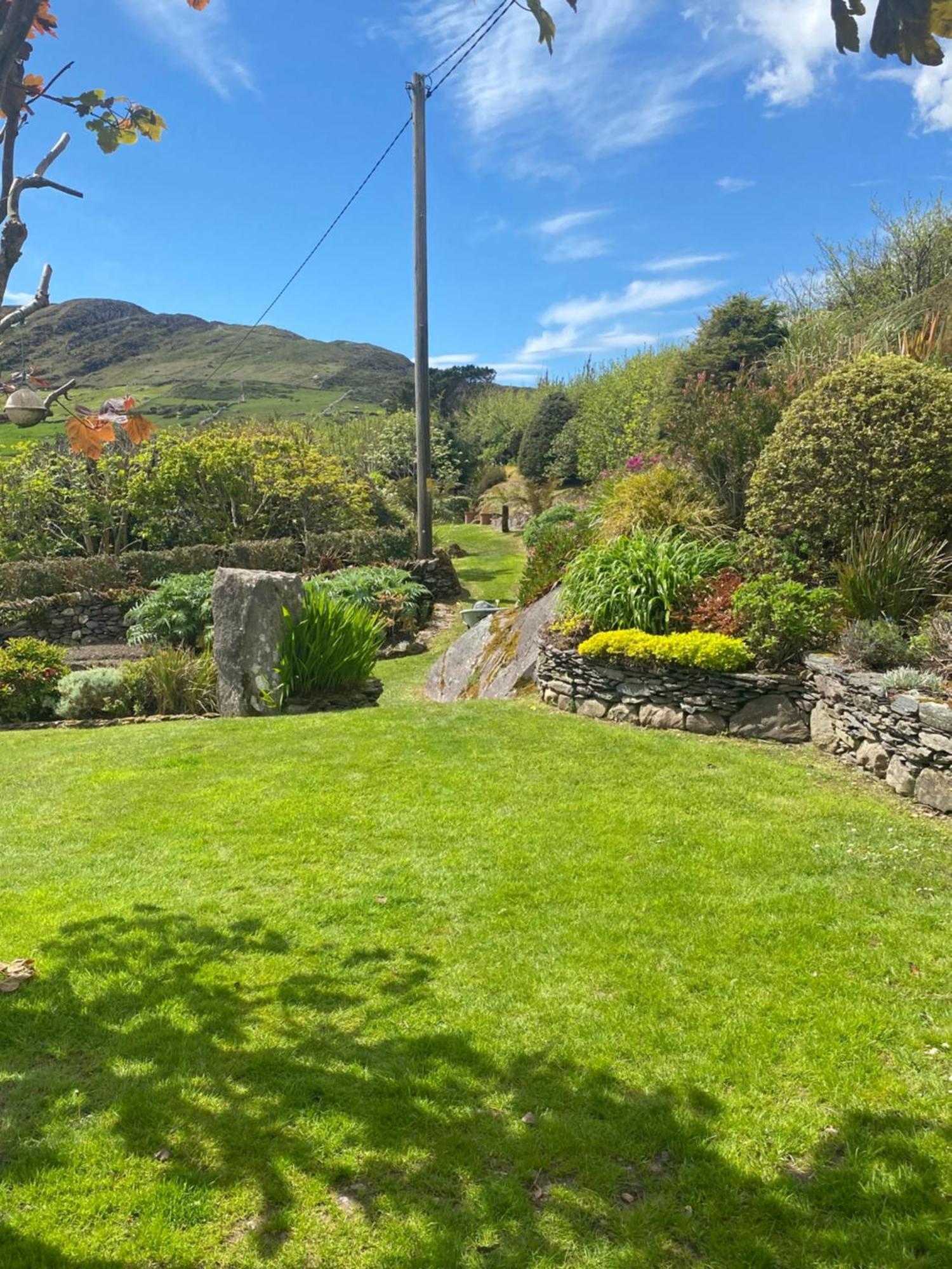Unique Old Stone Cottage Killarney Exterior photo